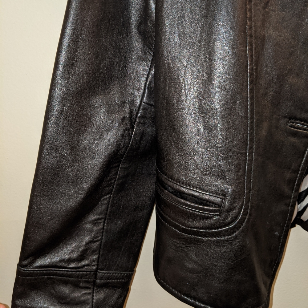 Leather jacket - Picture 4 of 7
